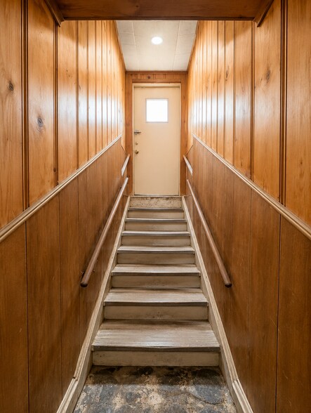 More Photos Of 69 W End Ave, Somerville Office Residential For Sale
