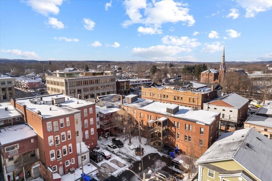 More Photos Of 666-668 Main St, Middletown Apartments For Sale