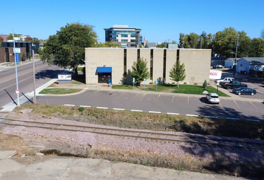 More Photos Of 630 S Minnesota Ave, Sioux Falls Office For Sale