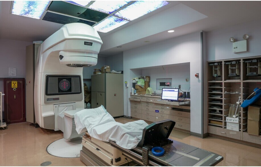 More Photos Of 23-22 30th Ave, Astoria Medical For Sale