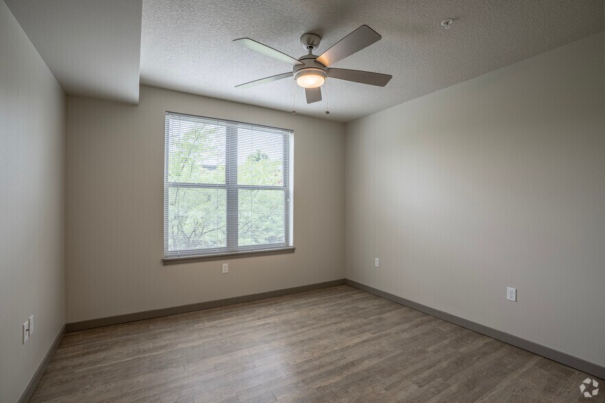 More Photos Of 1030 NE Orenco Station Pky, Hillsboro Apartments For Lease