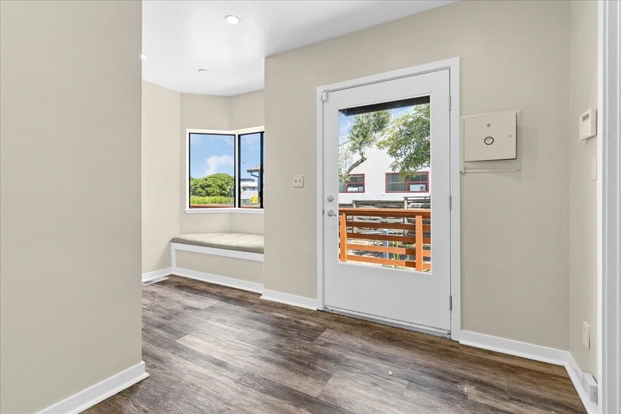 More Photos Of 182 El Dorado St, Monterey Medical For Sale