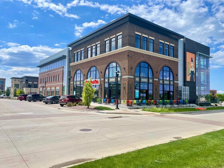 More Photos Of 1465 SW Park Square Dr, Ankeny Office For Lease