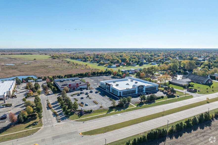 More Photos Of 1552 S Route 59, Naperville Freestanding For Sale