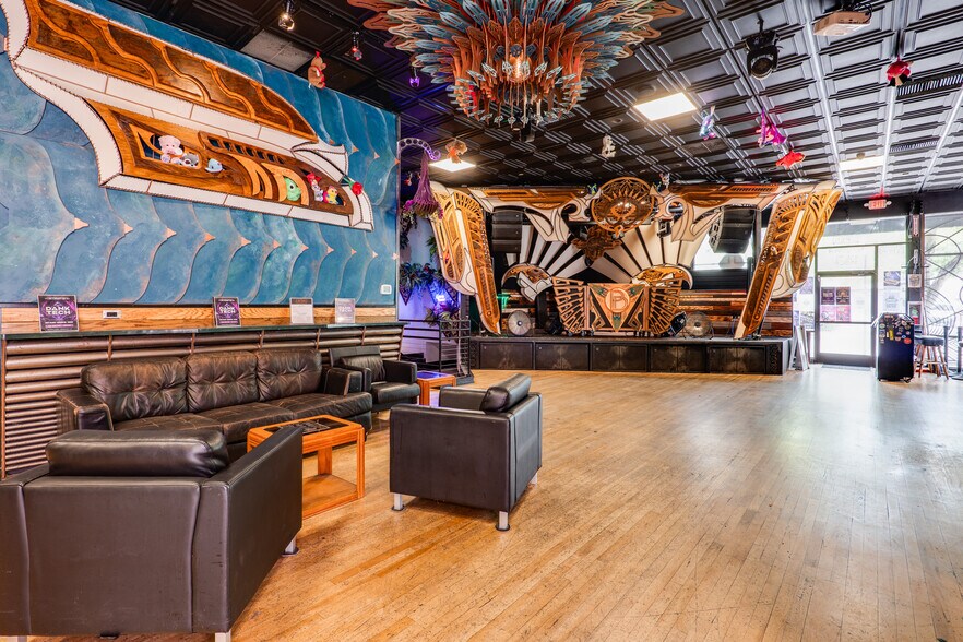 More Photos Of 844 Olive St, Eugene Restaurant For Lease