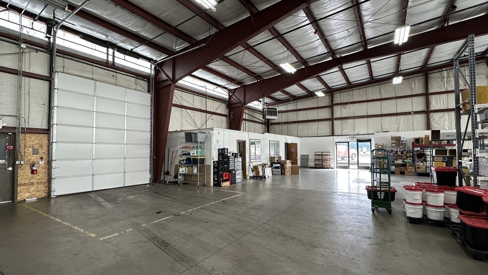 More Photos Of 841 3rd Ave, Longview Industrial For Lease
