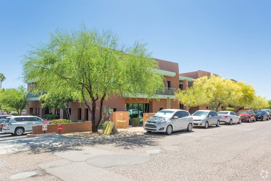 More Photos Of 8707 E Vista Bonita Dr, Scottsdale Office For Lease