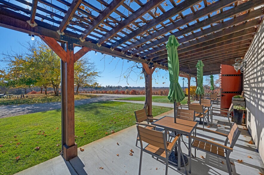 More Photos Of 21365 Shenandoah School Rd, Plymouth Winery Vineyard For Sale