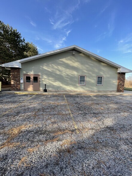 More Photos Of 1440 Waterville Monclova Rd, Waterville Office For Lease