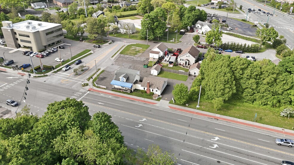 More Photos Of 1002-1004 New York 112, Port Jefferson Station Freestanding For Sale