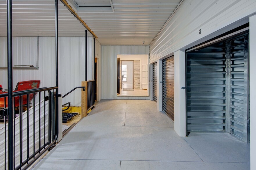 More Photos Of 25 Main St W, Lyn Storefront Retail Office For Sale