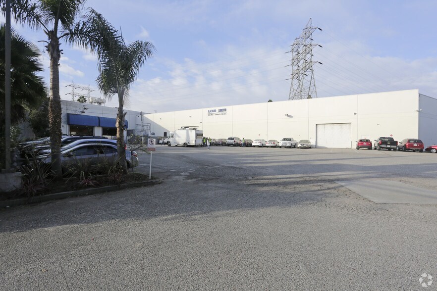 More Photos Of 5461 W Jefferson Blvd, Los Angeles Warehouse For Lease