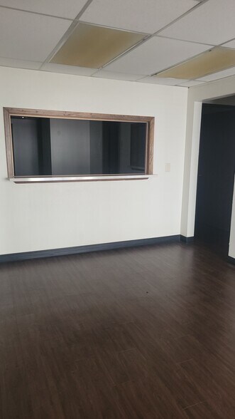 More Photos Of 6104 S 1st St, Austin Medical For Lease