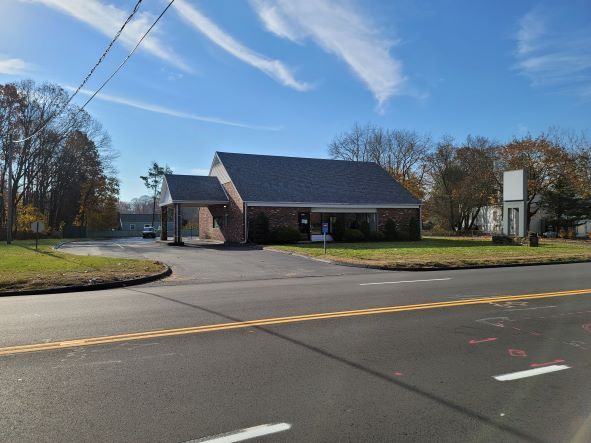 More Photos Of 1491 Silver Ln, East Hartford Bank For Lease