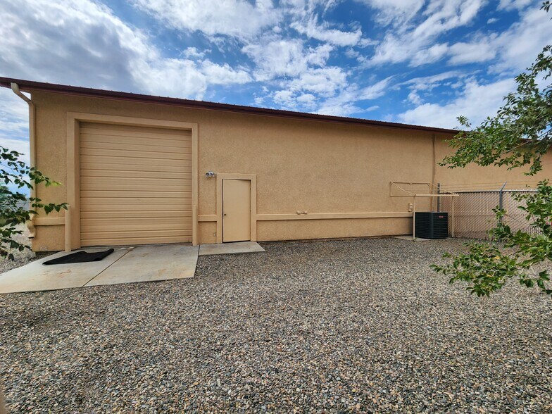 More Photos Of 6570 E 6th St, Prescott Valley Warehouse For Lease