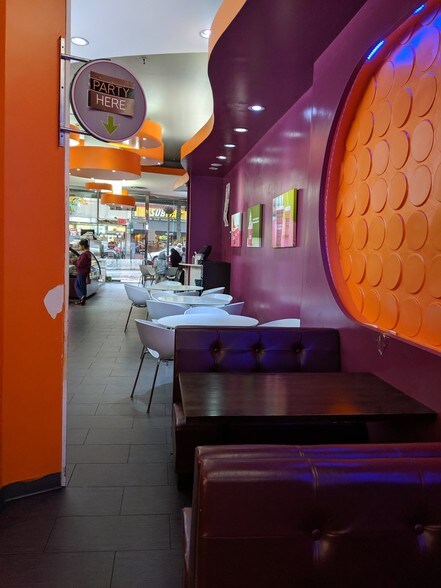 More Photos Of 45-12 Greenpoint Ave, Sunnyside Restaurant For Lease