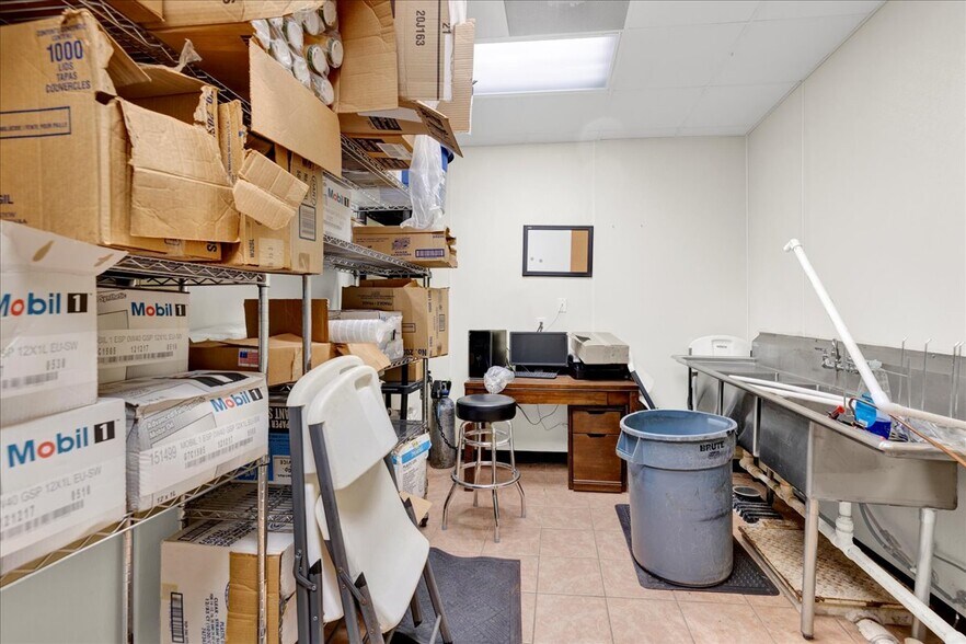 More Photos Of 4012 24th St N, Birmingham General Retail For Lease