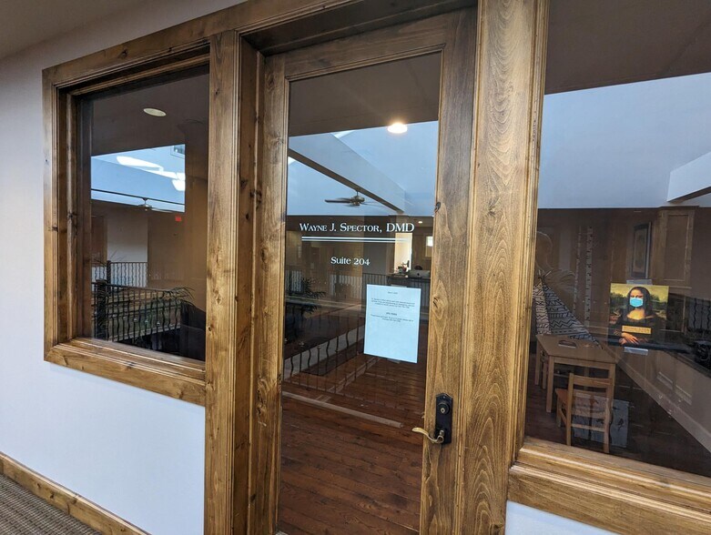 More Photos Of 120 2nd Ave N, Ketchum Medical For Sale