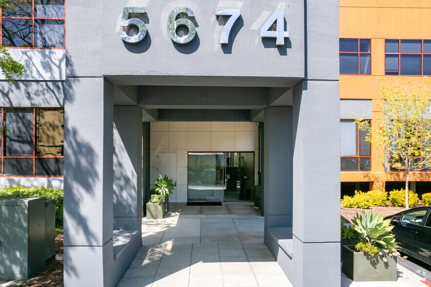 More Photos Of 5674 Stoneridge Dr, Pleasanton Medical For Lease