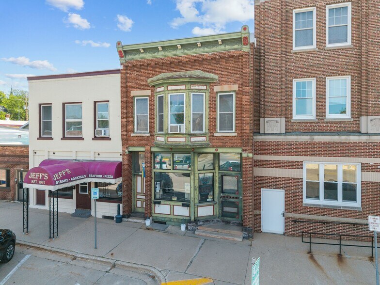 Primary Photo Of 114 N Capron St, Berlin Restaurant For Sale
