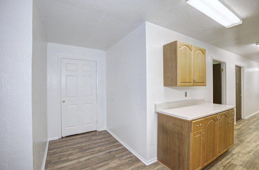 More Photos Of 404 W Main St, Payson Rehabilitation Center For Lease