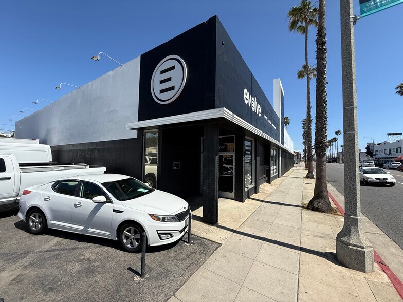 More Photos Of 114 S Coast Hwy, Oceanside General Retail For Lease