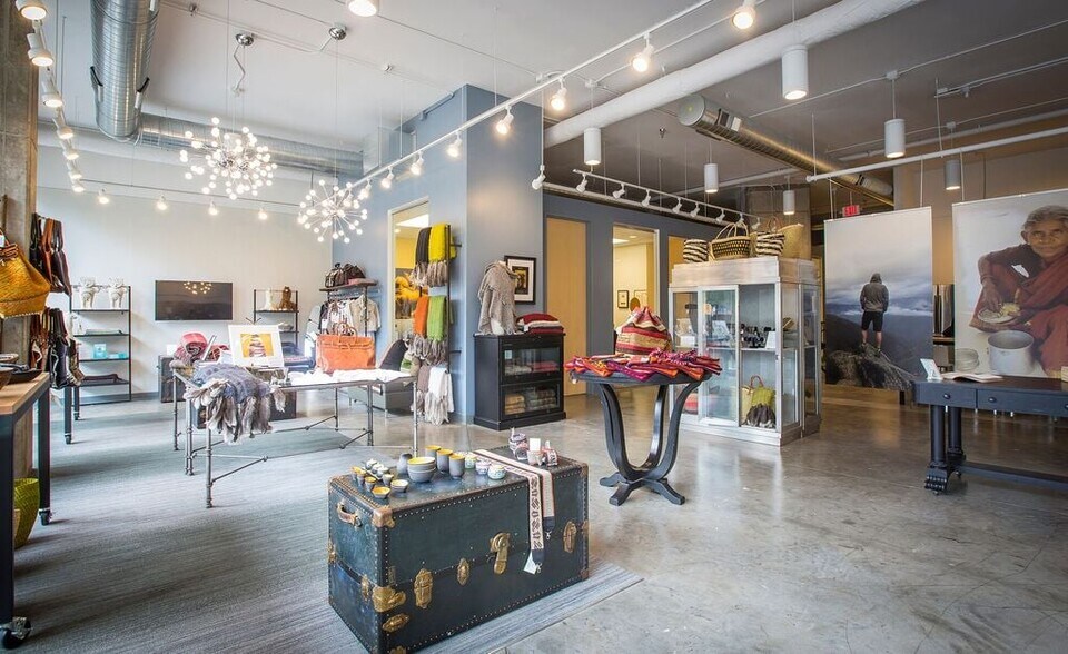 More Photos Of 1369 Spruce Pl, Minneapolis Apartments For Lease