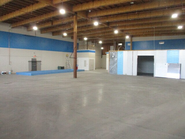 More Photos Of 2685 E Leland Rd, Pittsburg Freestanding For Lease