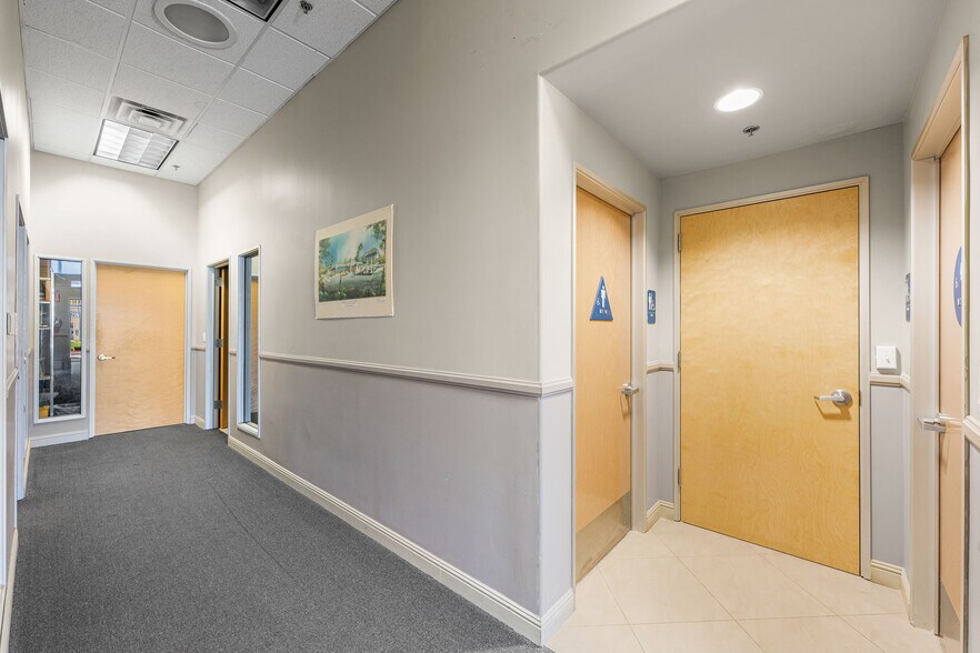 More Photos Of 514 Commerce Ave, Palmdale Medical For Sale