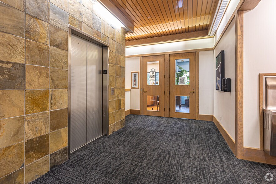 More Photos Of 2320 130th Ave NE, Bellevue Office For Lease