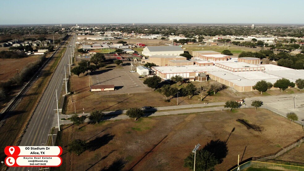 More Photos Of 150 Stadium Dr, Alice Land For Lease