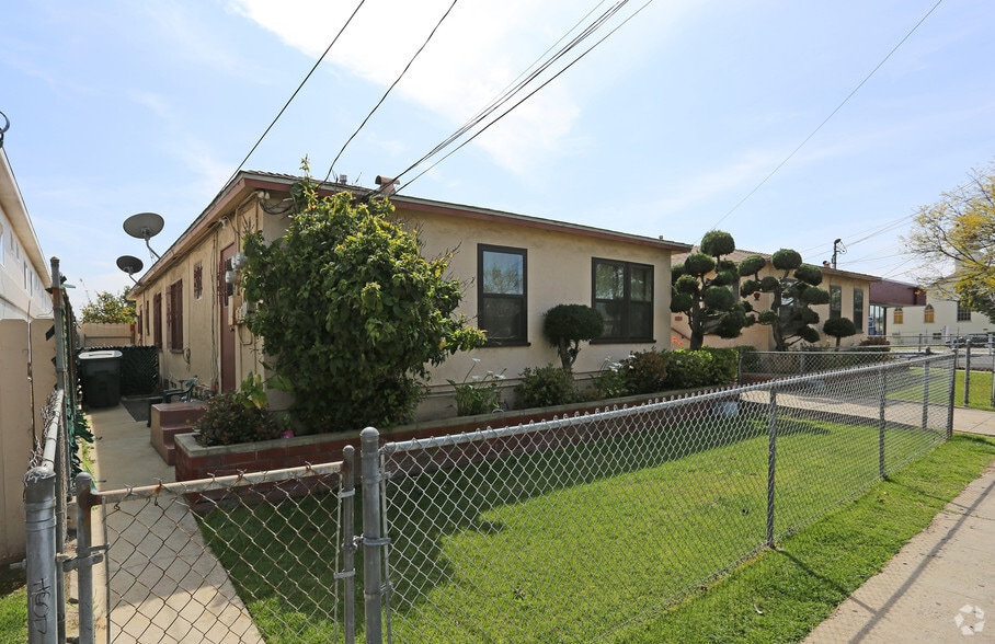 More Photos Of 1214-1220 E 18th St, National City Apartments For Sale