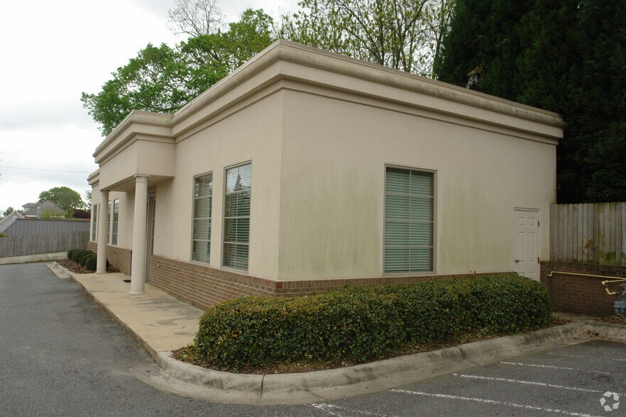More Photos Of 285 Church St, Concord Office For Lease