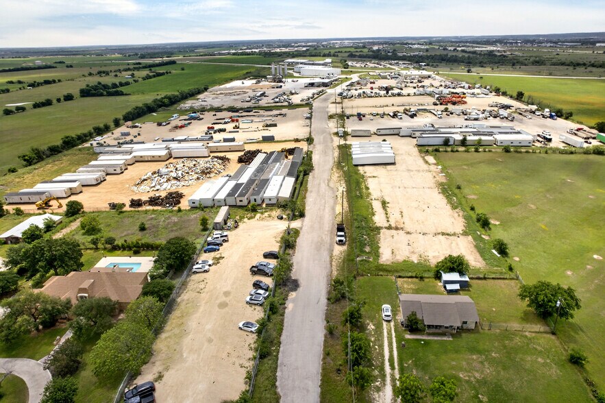 More Photos Of 5900 Chandler Rd, Hutto Land For Lease