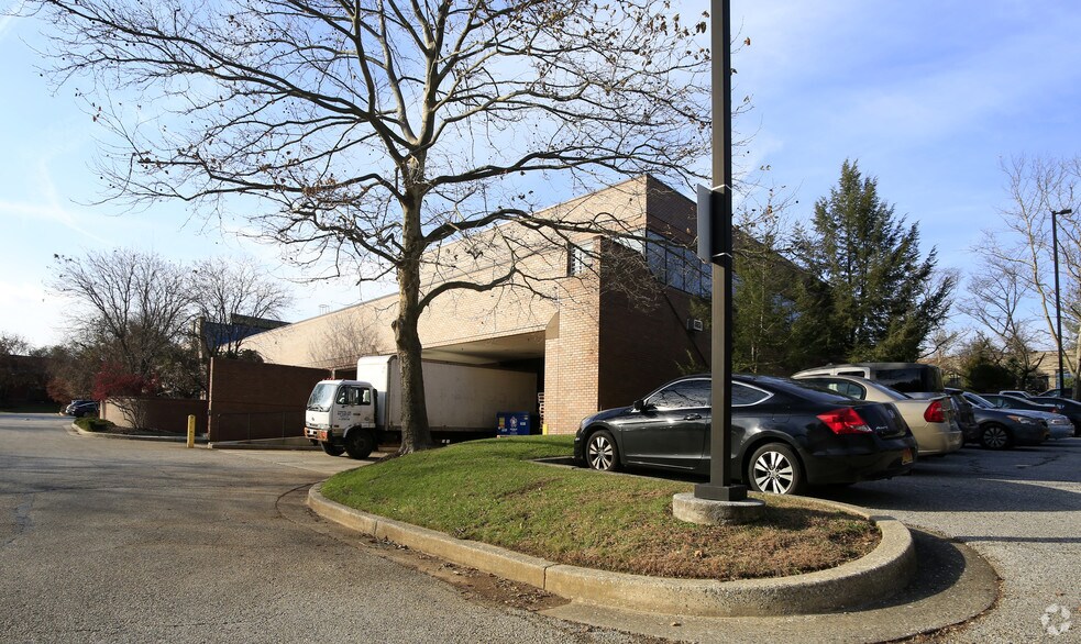 More Photos Of 11403 Cronridge Dr, Owings Mills Flex For Lease