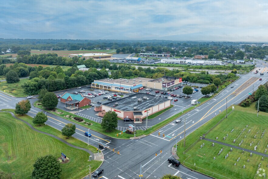 More Photos Of 2100-2110 Spring Valley Rd, Lancaster Unknown For Lease