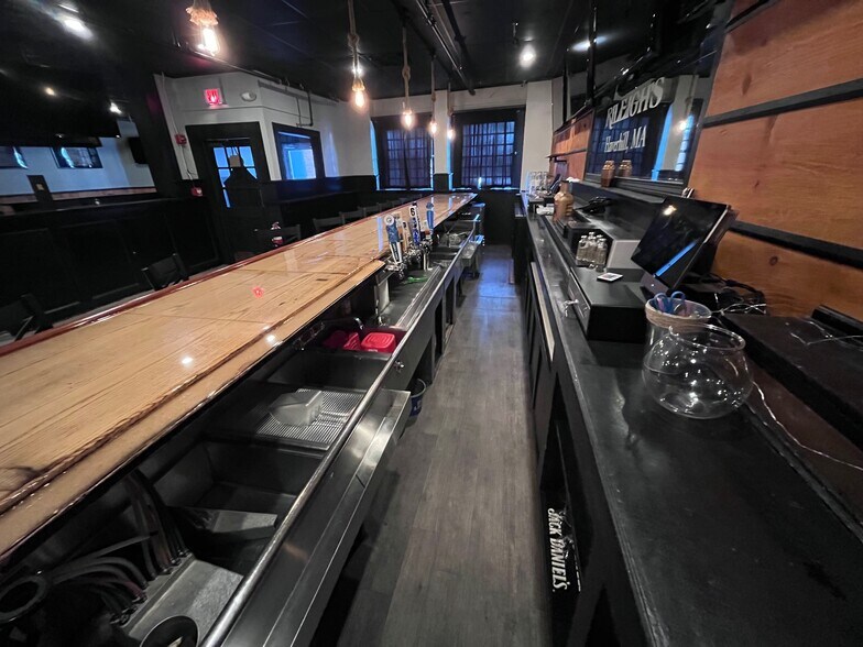 More Photos Of 27-45 Lafayette Sq, Haverhill Office For Lease