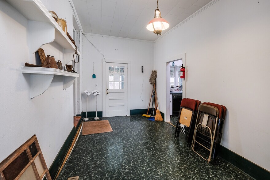 More Photos Of 163 Old Buncombe Rd, Union Specialty For Sale