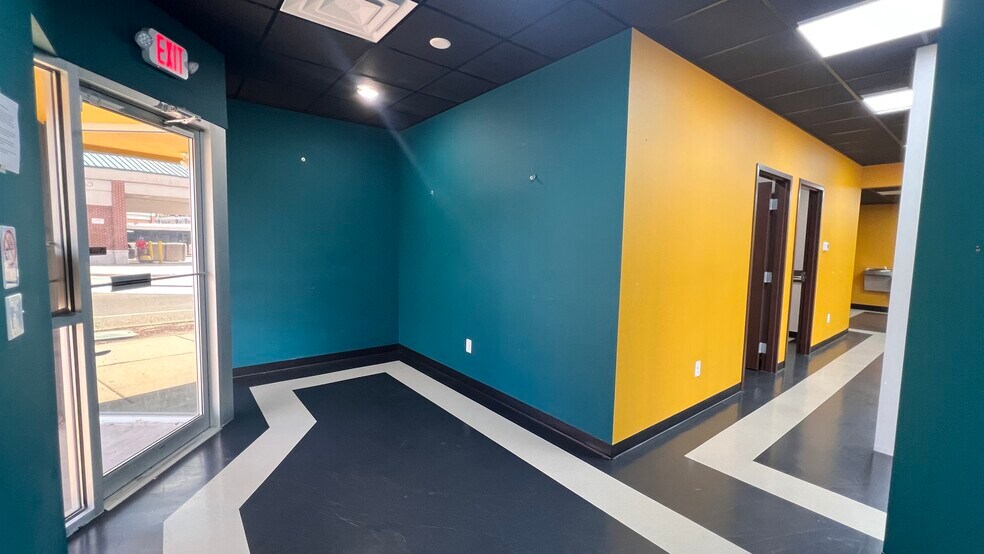 More Photos Of 125 E Kalamazoo St, Lansing Office For Lease