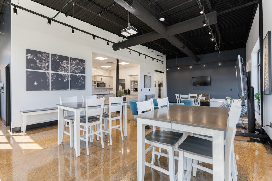 More Photos Of 4880 Hills And Dales Rd NW, Canton Warehouse For Sale