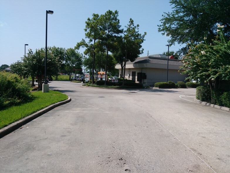 More Photos Of Beltway-8 and Veterans Memorial, Houston Land For Sale