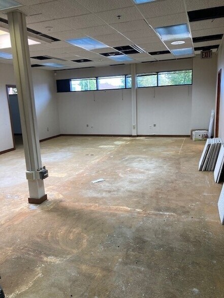 More Photos Of 3910 South Ave, Youngstown Telecom Hotel Data Hosting For Lease