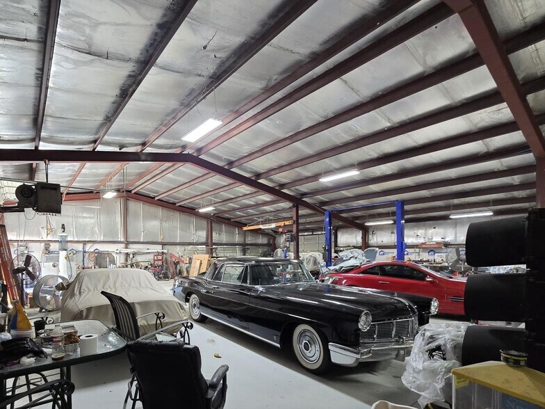 More Photos Of 2798 Airport Rd, Hot Springs Warehouse For Sale