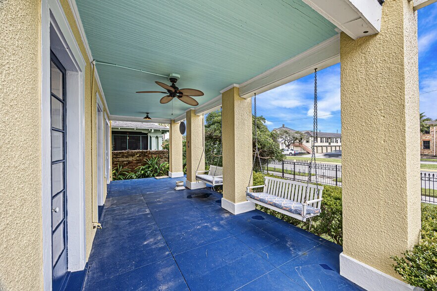 More Photos Of 1723 25th St, Galveston Hospitality For Sale
