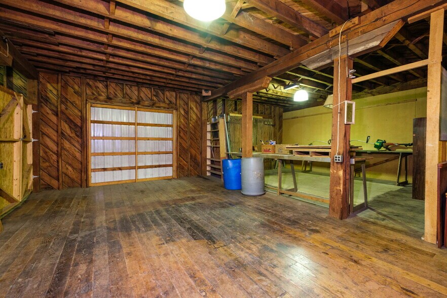 More Photos Of 180 Hollar Circle, Timberville Warehouse For Sale