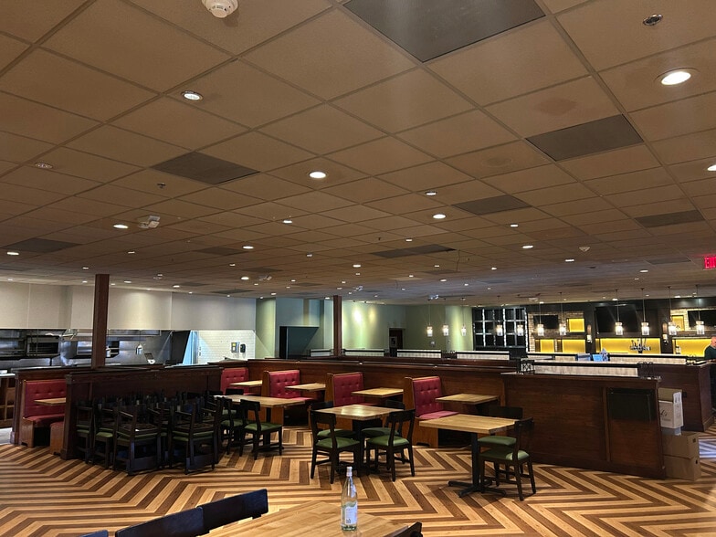 More Photos Of 3340 W Henrietta Rd, Henrietta Restaurant For Lease