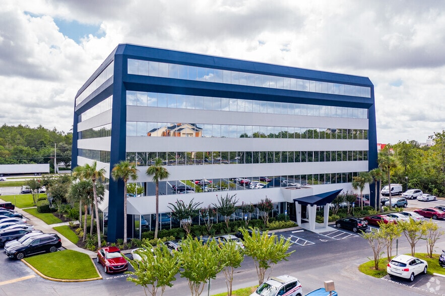 More Photos Of 7680 Universal Blvd, Orlando Office Residential For Lease