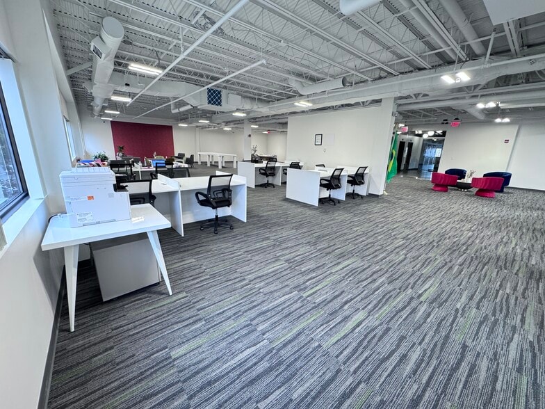 More Photos Of 100 Pennsylvania Ave, Framingham Office For Lease