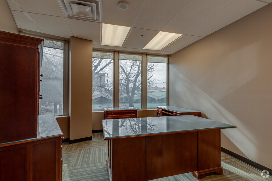 More Photos Of 5900 Mosteller Dr, Oklahoma City Office For Lease