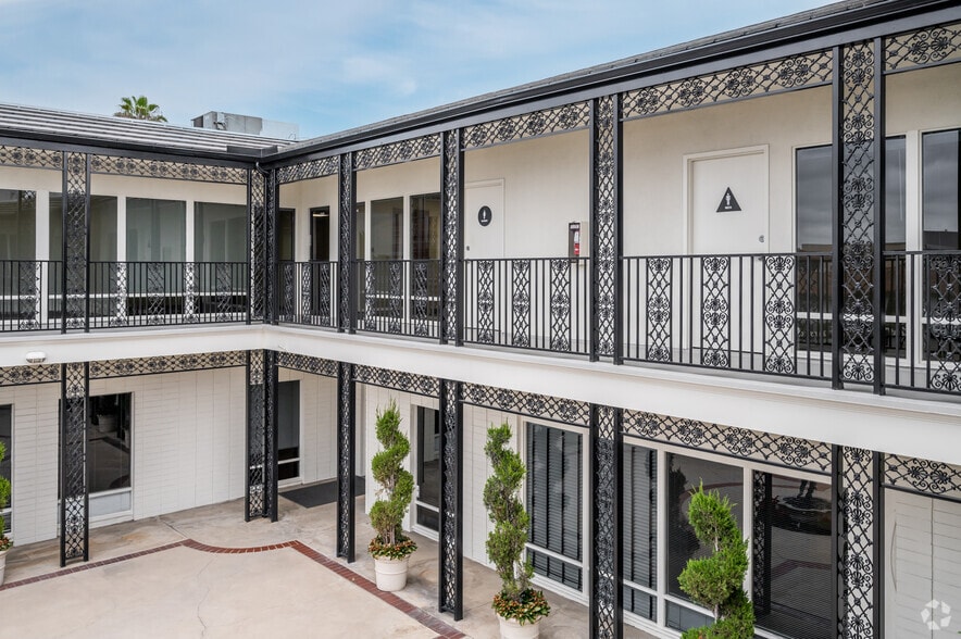 More Photos Of 100 W Valencia Mesa Dr, Fullerton Medical For Lease